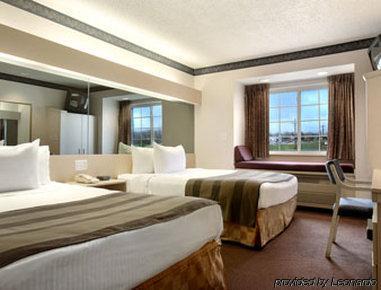 Microtel Inn & Suites By Wyndham ג'ופלין חדר תמונה